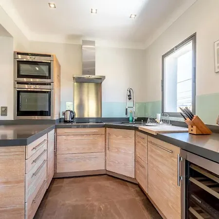 Loft Jasmin L Terrace & Space L Shellter 아파트 쎙뜨호뻬